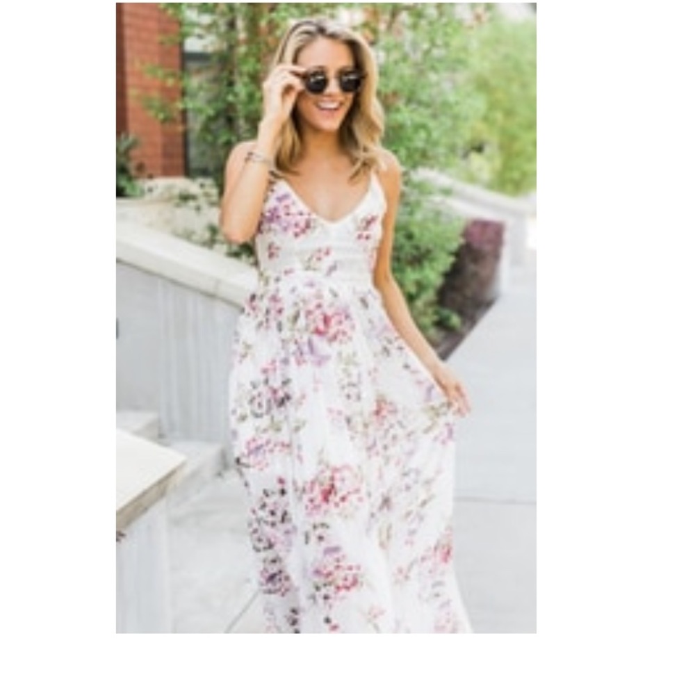 NWOT White floral backless maxi dress